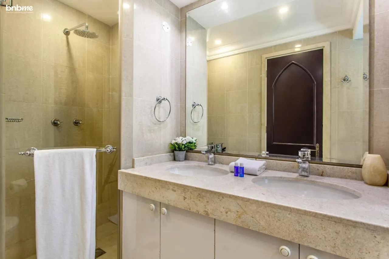 Bnbmehomes - Traditional Meets Modern In Downtown - 5041 Dubai